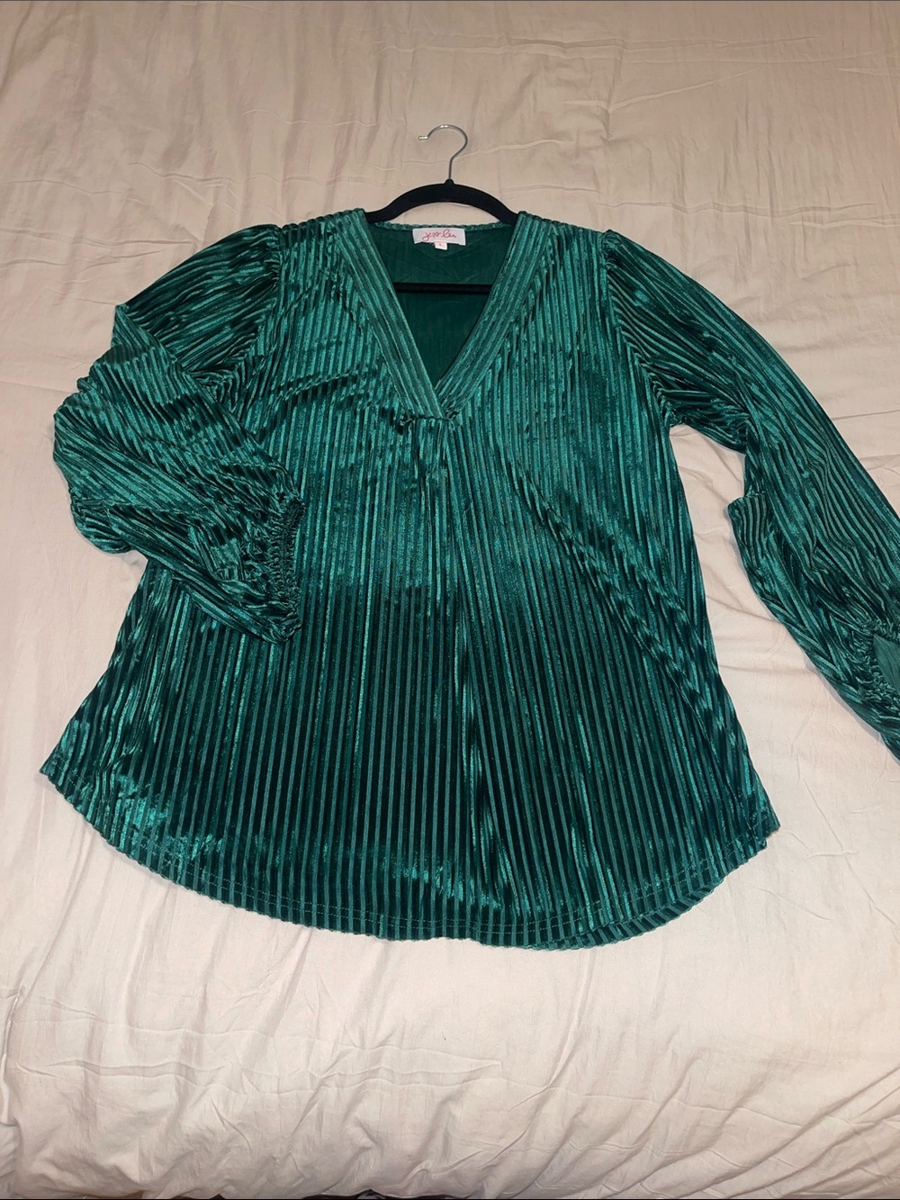 Pleated Velvet V-Neck Blouse - Emerald Green